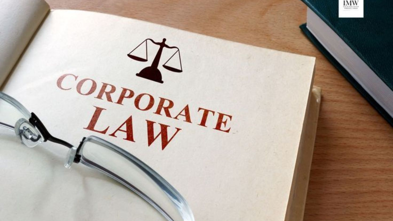 Corporate Lawyer in Gurgaon 